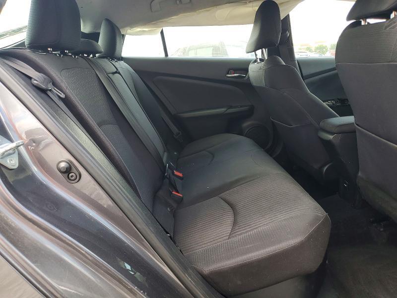 2016 TOYOTA PRIUS TWO — Фото 10 из 12