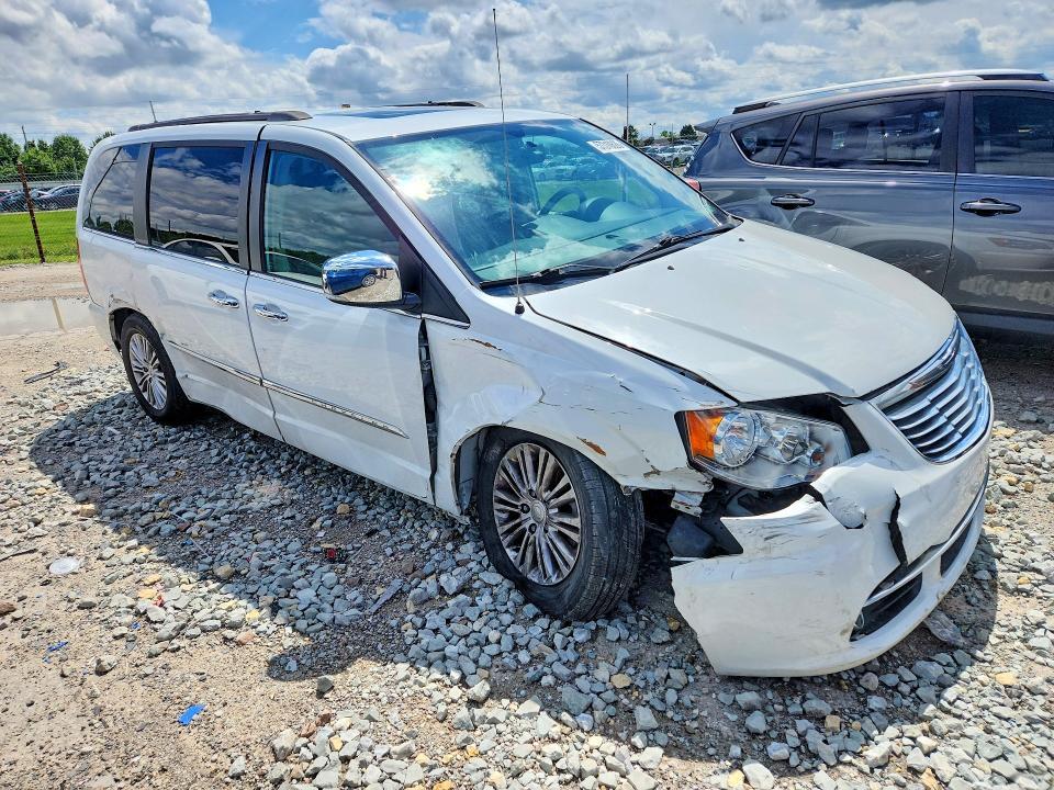 2016 CHRYSLER TOWN & COUNTRY — Фото 4 из 13