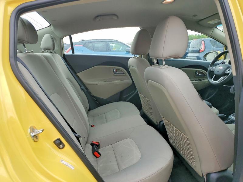 2016 KIA RIO LX — Фото 10 из 12