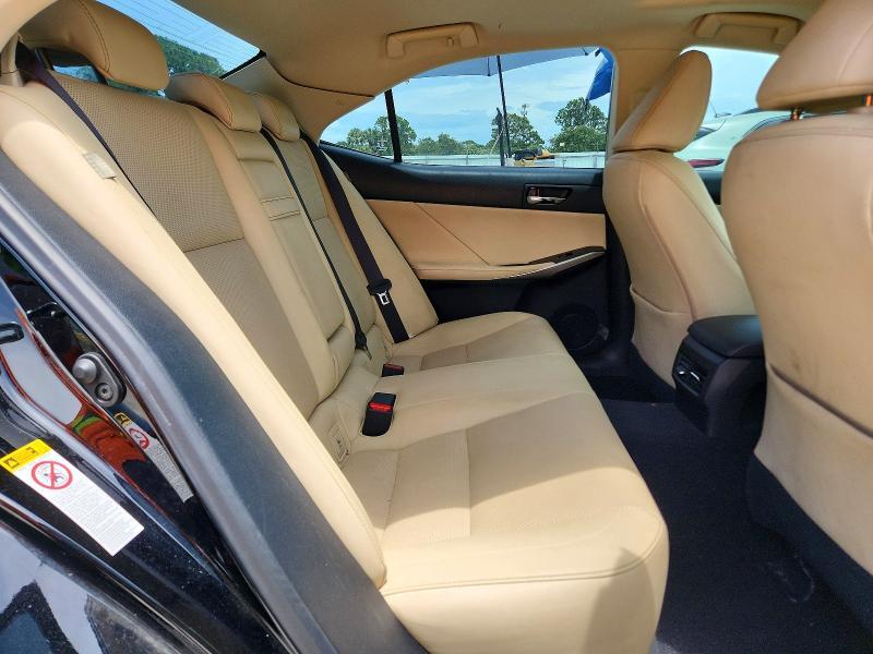 JTHBA1D21G5017585 2016 LEXUS IS photo no. 10