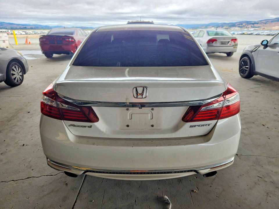 2016 HONDA ACCORD SPORT — Фото 6 из 12