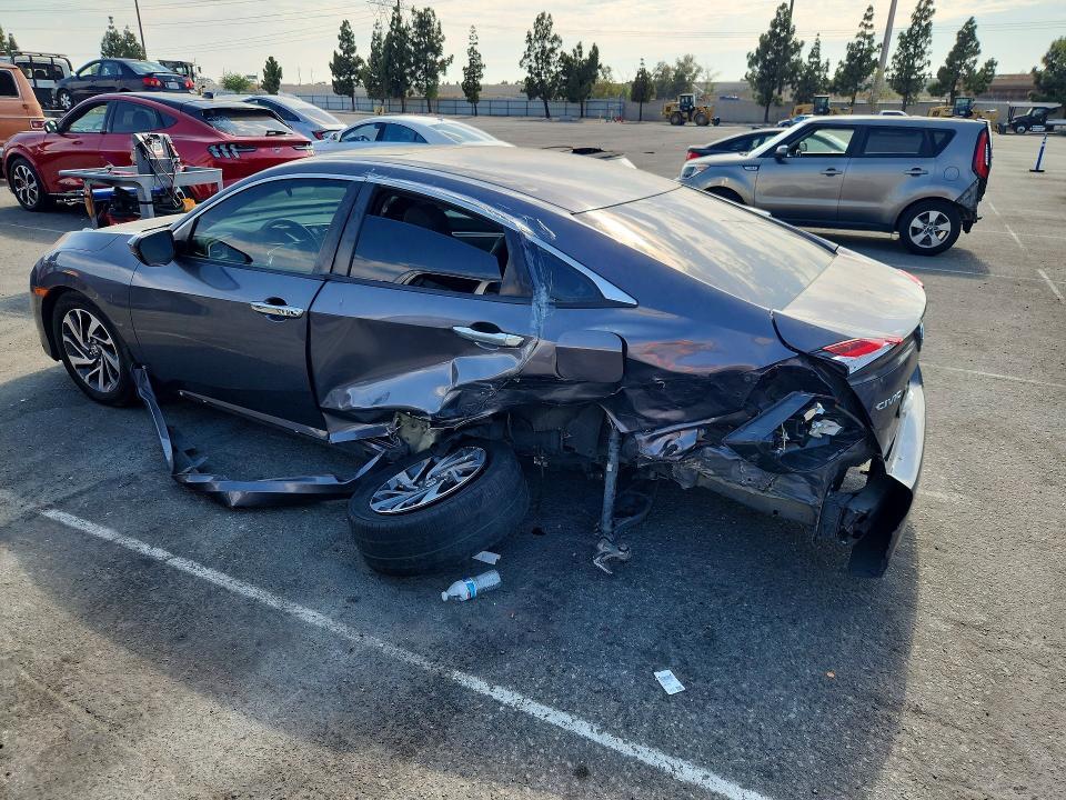 2016 HONDA CIVIC EX — Фото 2 из 12
