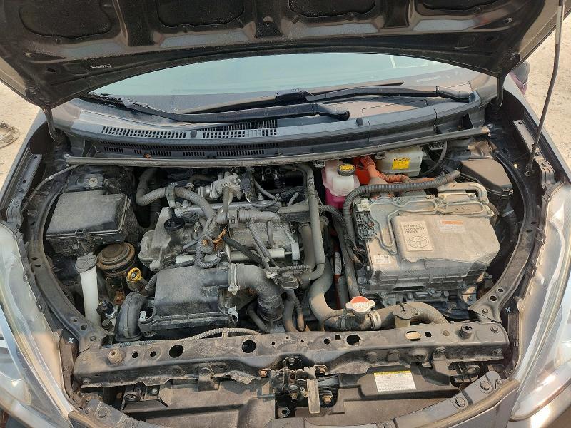 JTDKDTB32F1107043 2015 TOYOTA PRIUS C photo no. 11