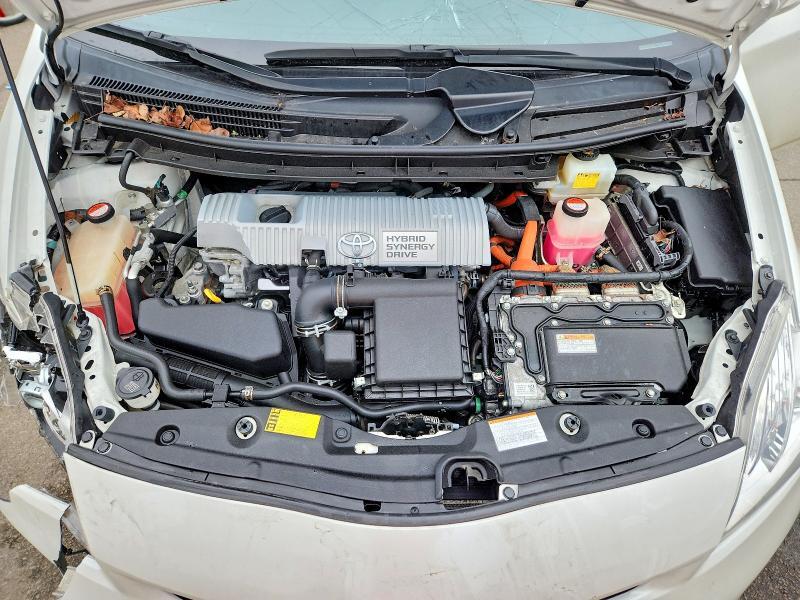 2015 TOYOTA PRIUS PERSONA SERIES — Фото 11 из 12