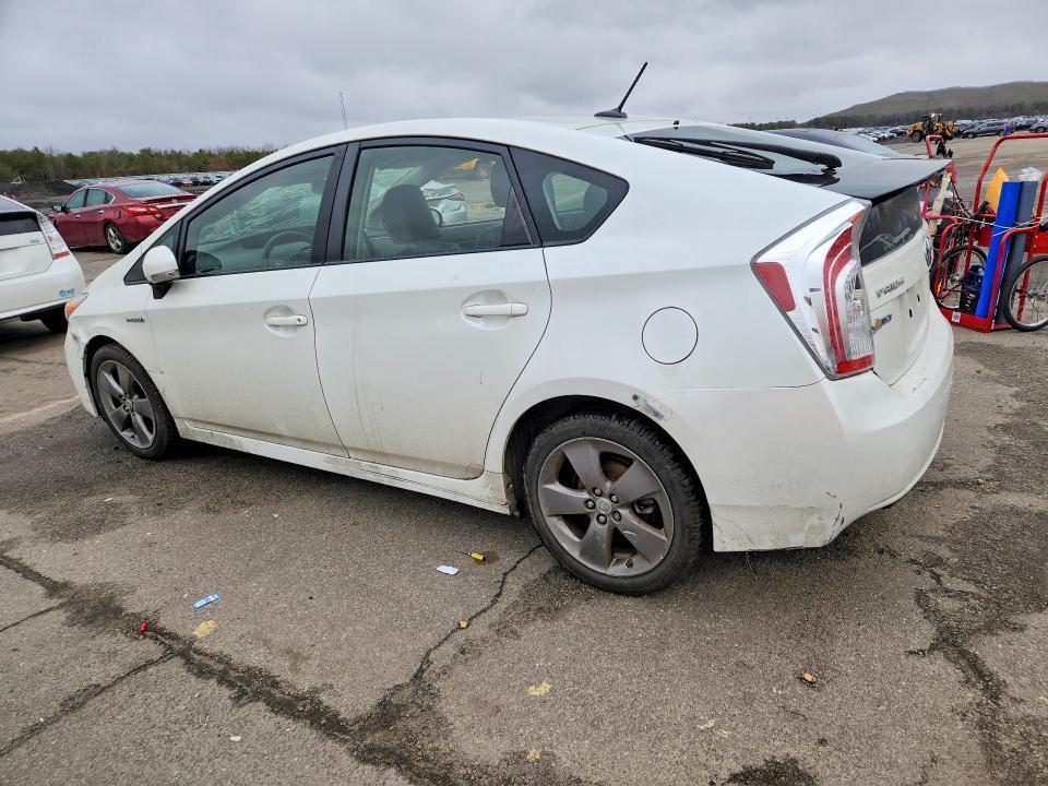 2015 TOYOTA PRIUS PERSONA SERIES — Фото 2 из 12
