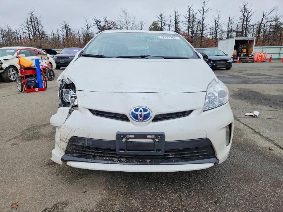 2015 TOYOTA PRIUS PERSONA SERIES — Фото 5 из 12