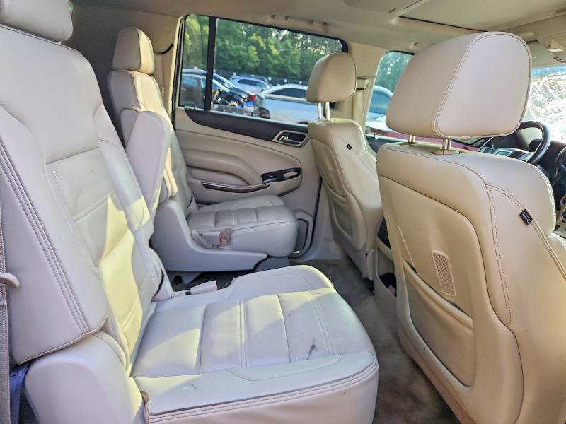 2015 GMC YUKON XL DENALI — Фото 10 из 12