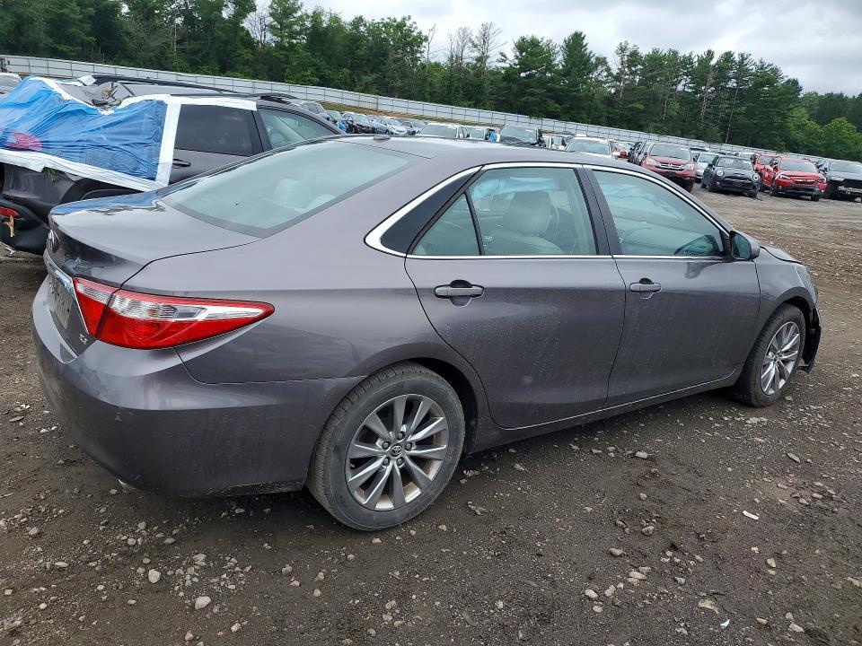 2015 TOYOTA CAMRY XLE — Фото 3 из 12