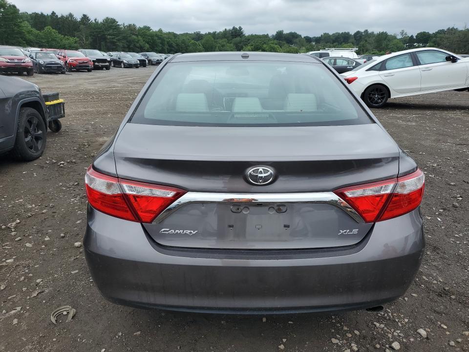 2015 TOYOTA CAMRY XLE — Фото 6 из 12