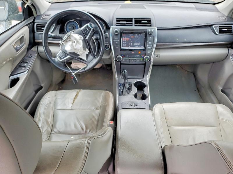 2015 TOYOTA CAMRY XLE — Фото 8 из 12