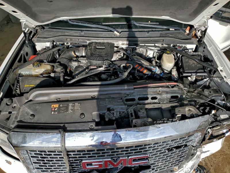 2015 GMC SIERRA K2500 DENALI — Фото 11 из 12