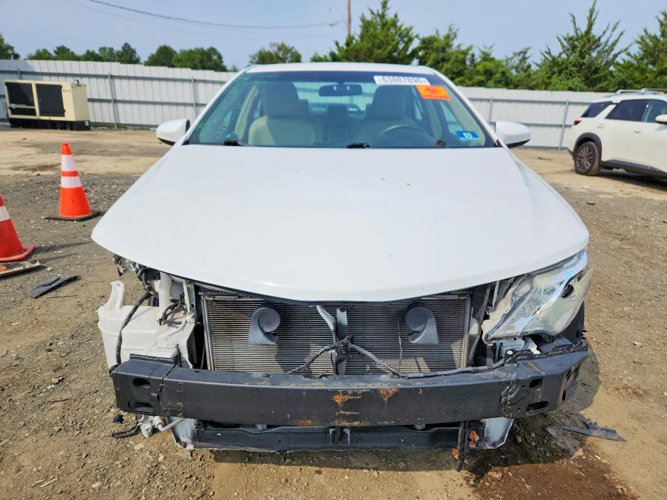 2014 TOYOTA CAMRY LE — Фото 5 из 13