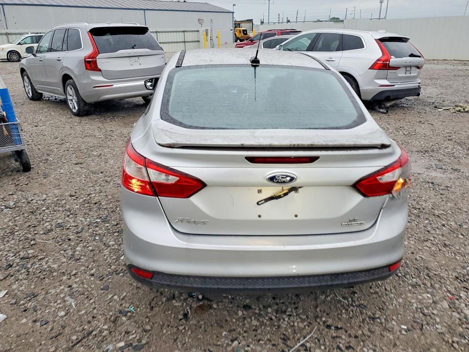2014 FORD FOCUS SE — Фото 6 из 12