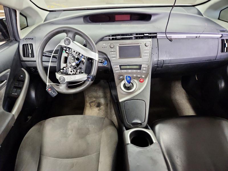 JTDKN3DU8D0337109 2013 TOYOTA PRIUS photo no. 8