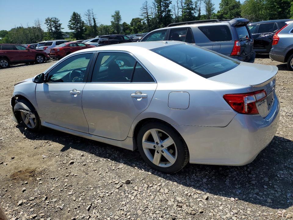 2012 TOYOTA CAMRY SE — Фото 2 из 12