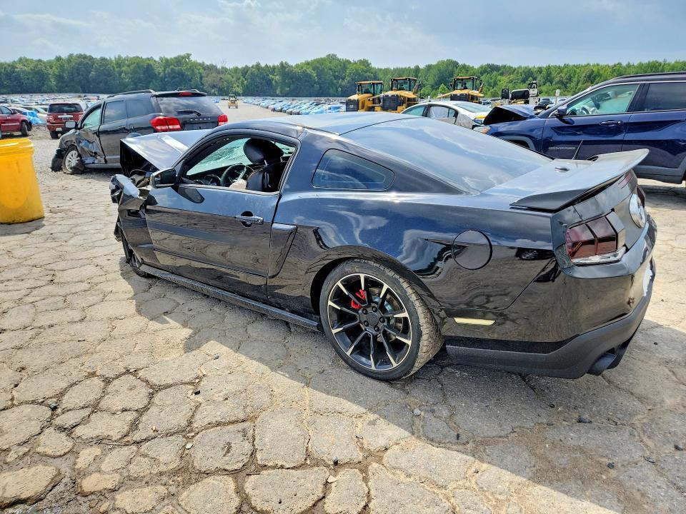 2012 FORD MUSTANG GT — Фото 2 из 12