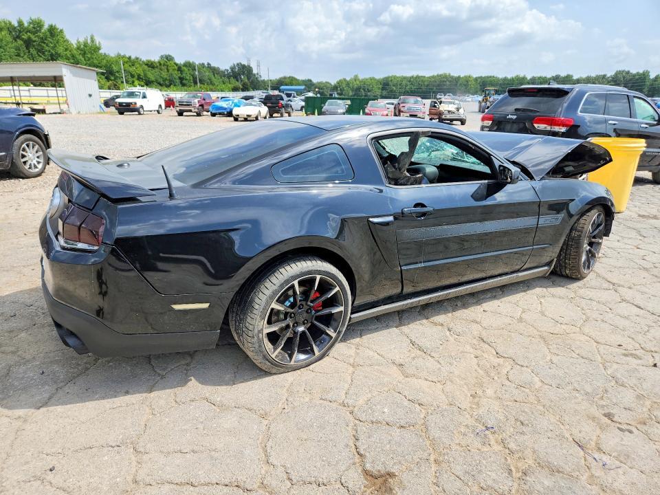 2012 FORD MUSTANG GT — Фото 3 из 12