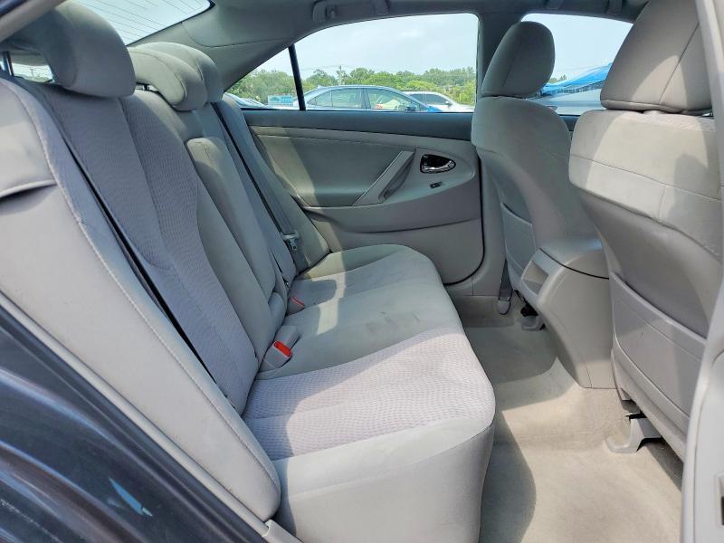 2011 TOYOTA CAMRY LE — Фото 10 из 13