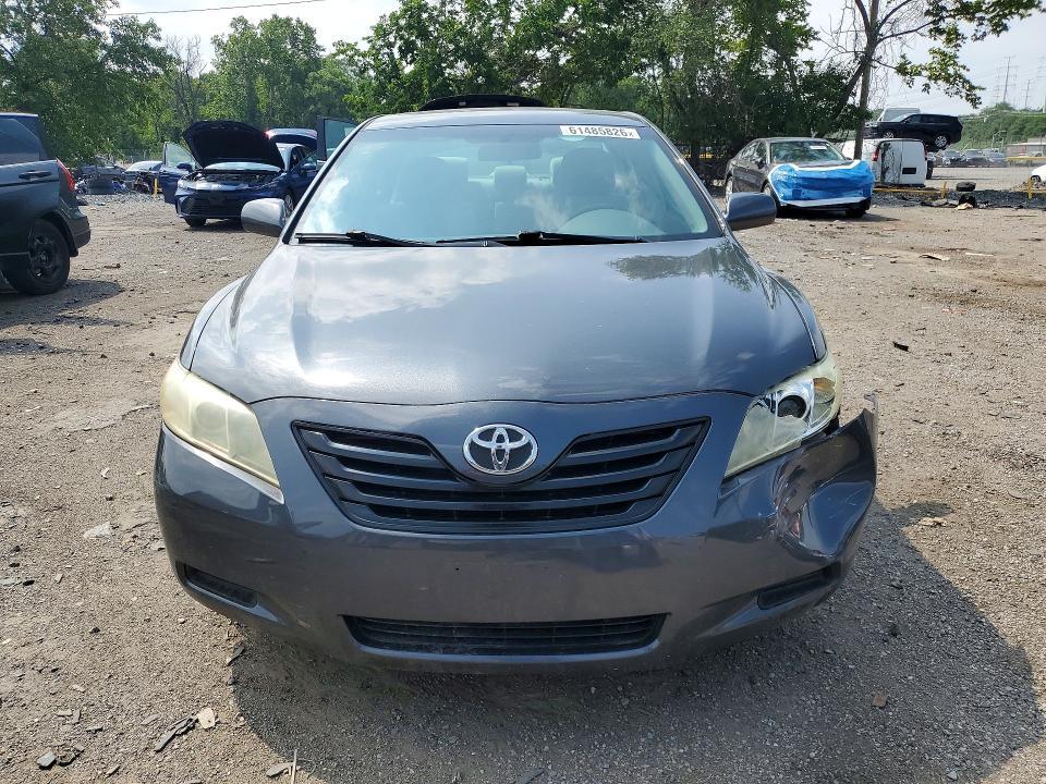 2011 TOYOTA CAMRY LE — Фото 5 из 13