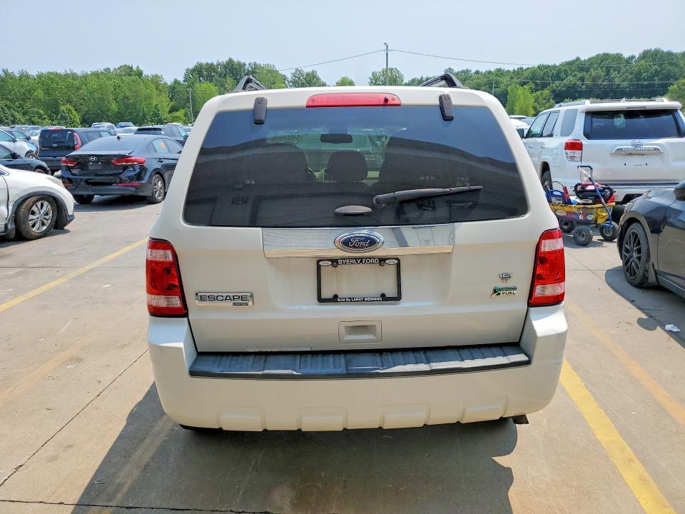 2011 FORD ESCAPE LIMITED — Фото 6 из 13