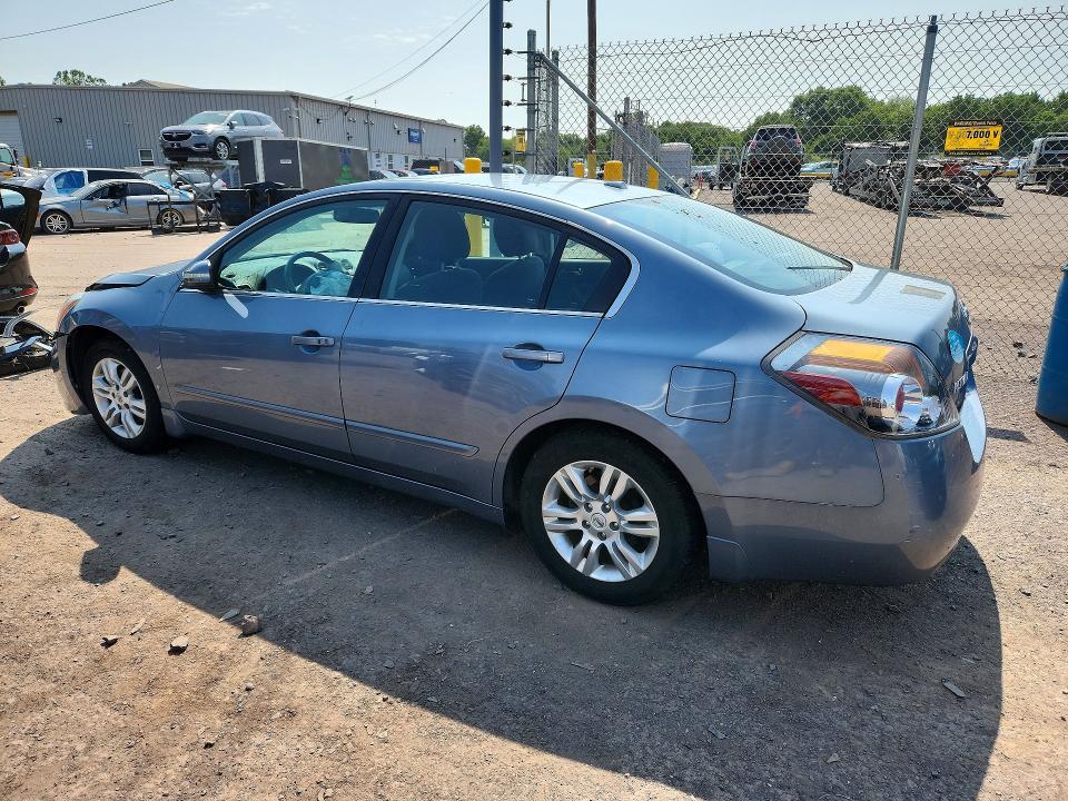 2010 NISSAN ALTIMA 2.5 — Фото 2 из 12