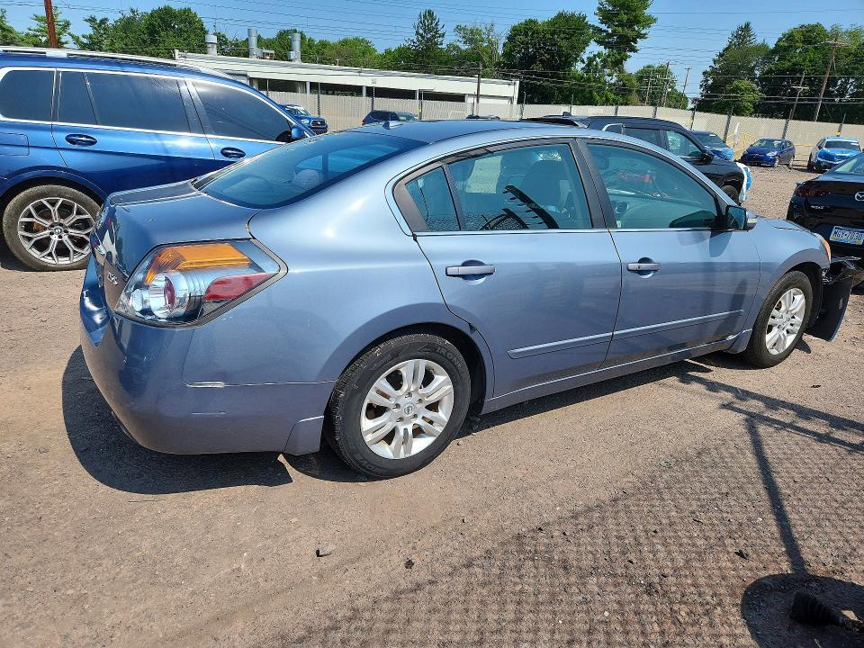 2010 NISSAN ALTIMA 2.5 — Фото 3 из 12