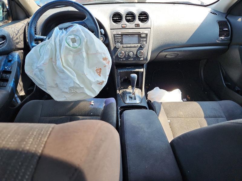 2010 NISSAN ALTIMA 2.5 — Фото 8 из 12