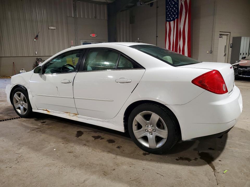 2010 PONTIAC G6 — Фото 2 из 12