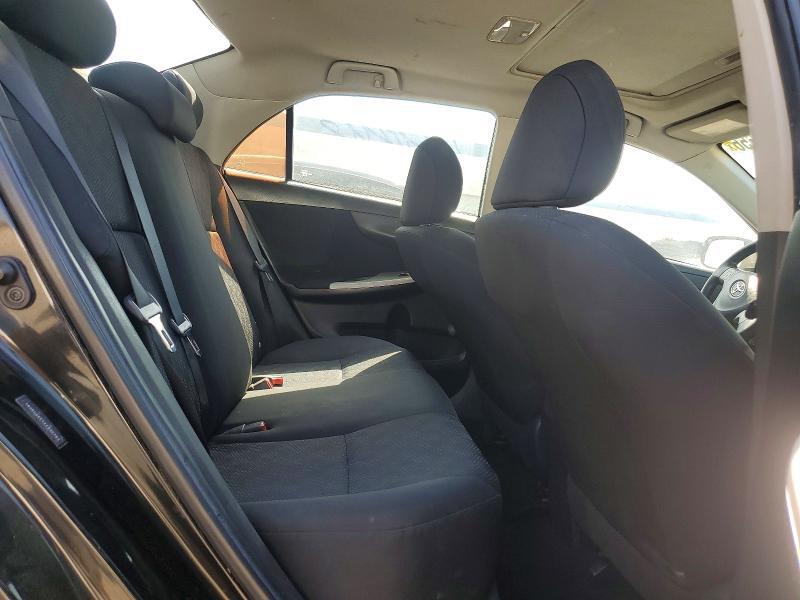 2010 TOYOTA COROLLA S — Фото 10 из 12