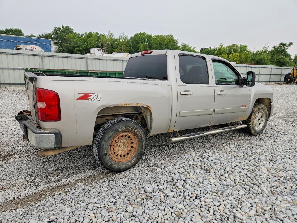 2008 CHEVROLET SILVERADO K1500 — Фото 3 из 13