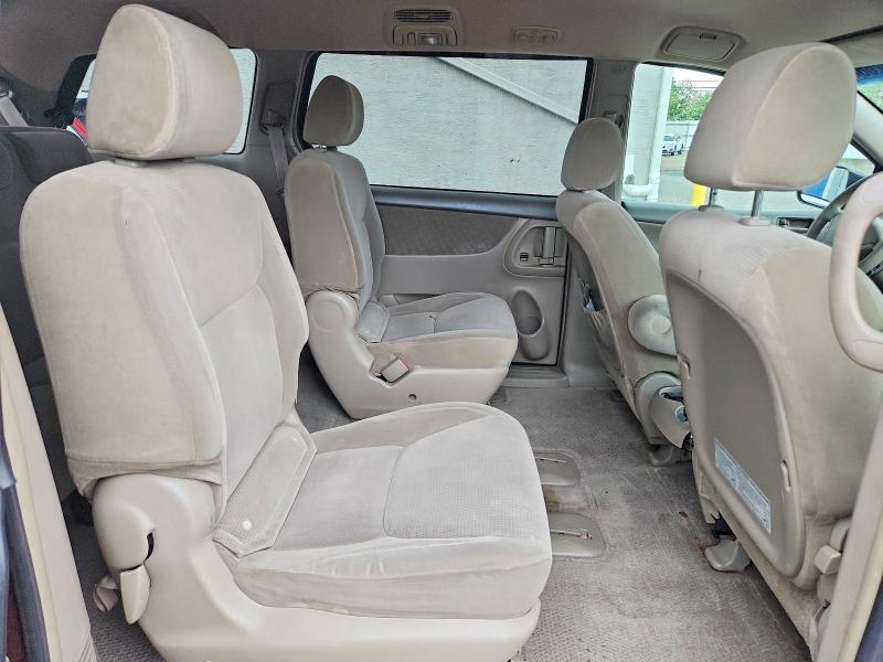 2005 TOYOTA SIENNA LE 8 PASSENGER — Фото 11 из 13