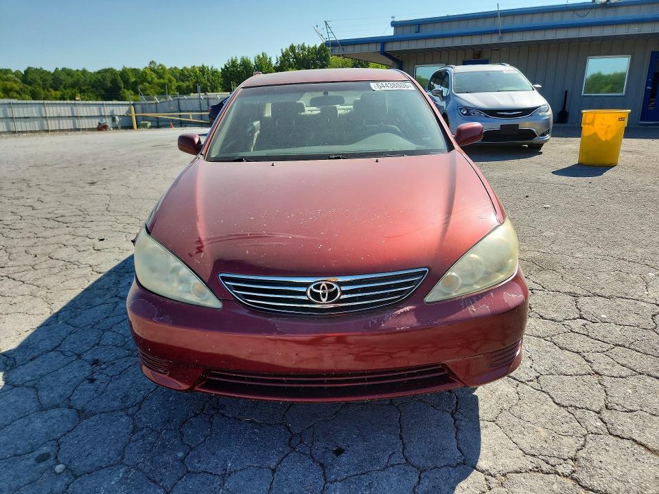 2005 TOYOTA CAMRY LE — Фото 5 из 12