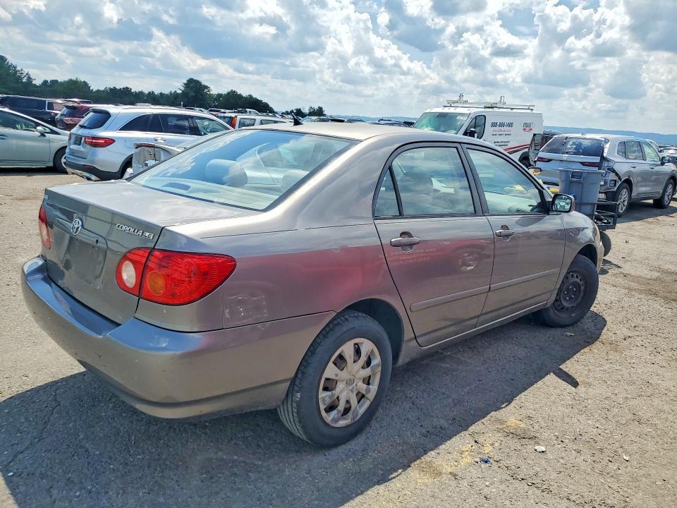 2004 TOYOTA COROLLA LE — Фото 3 из 12