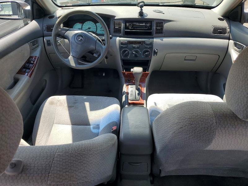 2004 TOYOTA COROLLA LE — Фото 8 из 12
