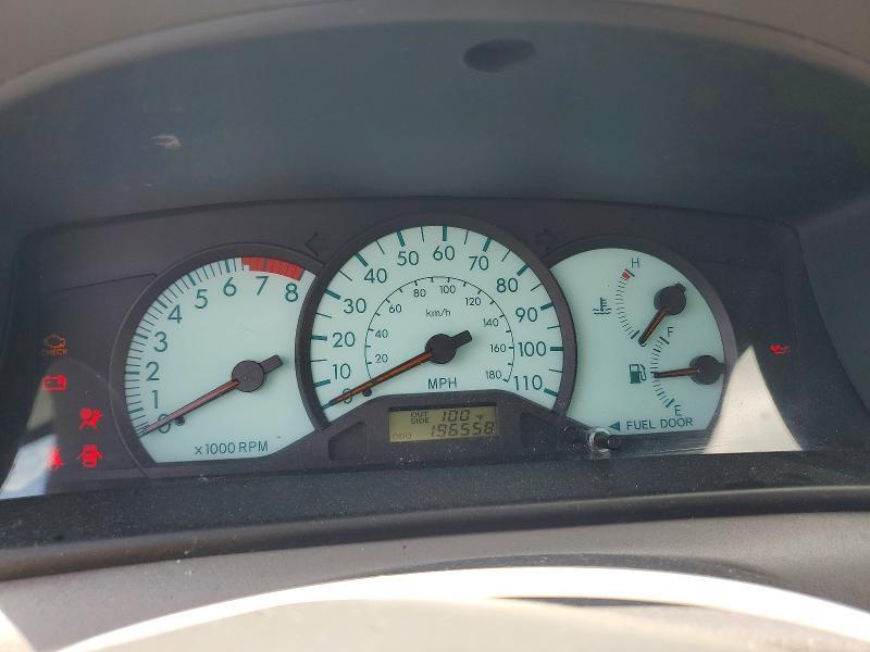 2004 TOYOTA COROLLA LE — Фото 9 из 12