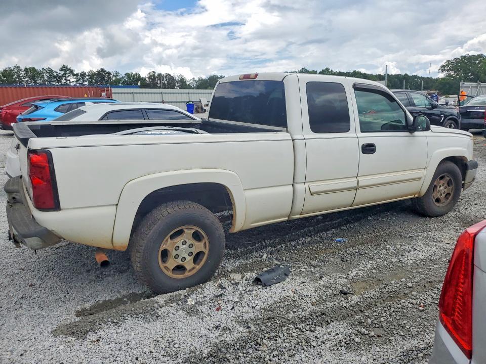 2004 CHEVROLET SILVERADO K1500 — Фото 3 из 12