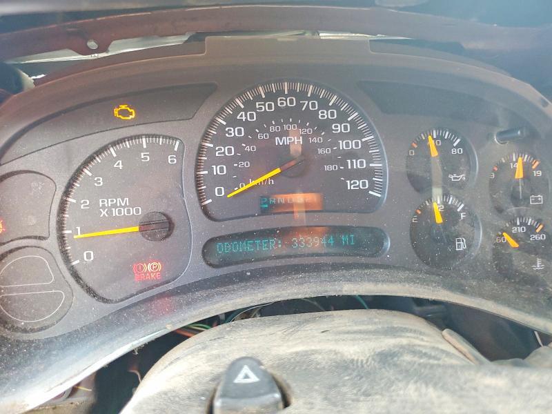 2004 CHEVROLET SILVERADO K1500 — Фото 9 из 12