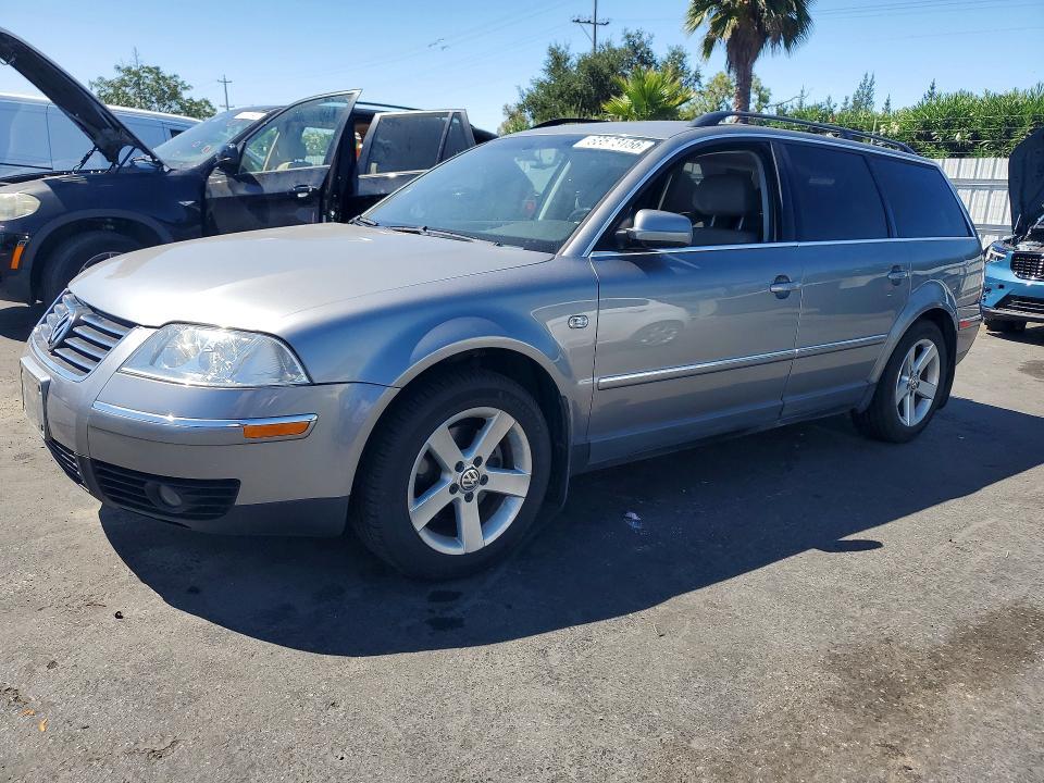2004 VOLKSWAGEN PASSAT WVWWH63B94E126062
