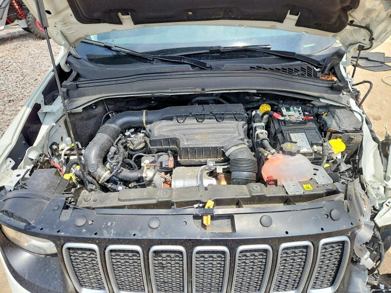 2023 JEEP RENEGADE LATITUDE — Фото 12 из 13