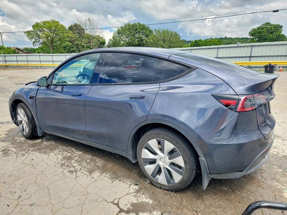 2023 TESLA MODEL Y — Фото 2 из 12