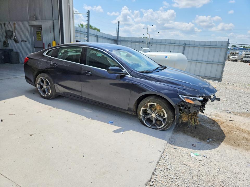 2023 CHEVROLET MALIBU LT — Фото 4 из 13