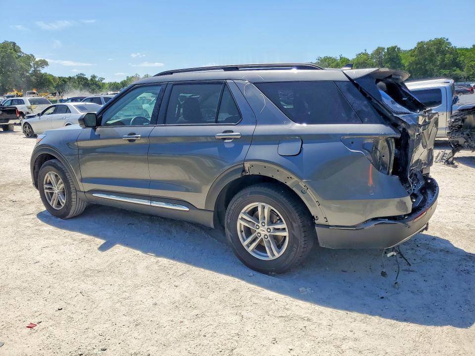 2023 FORD EXPLORER XLT — Фото 2 из 14