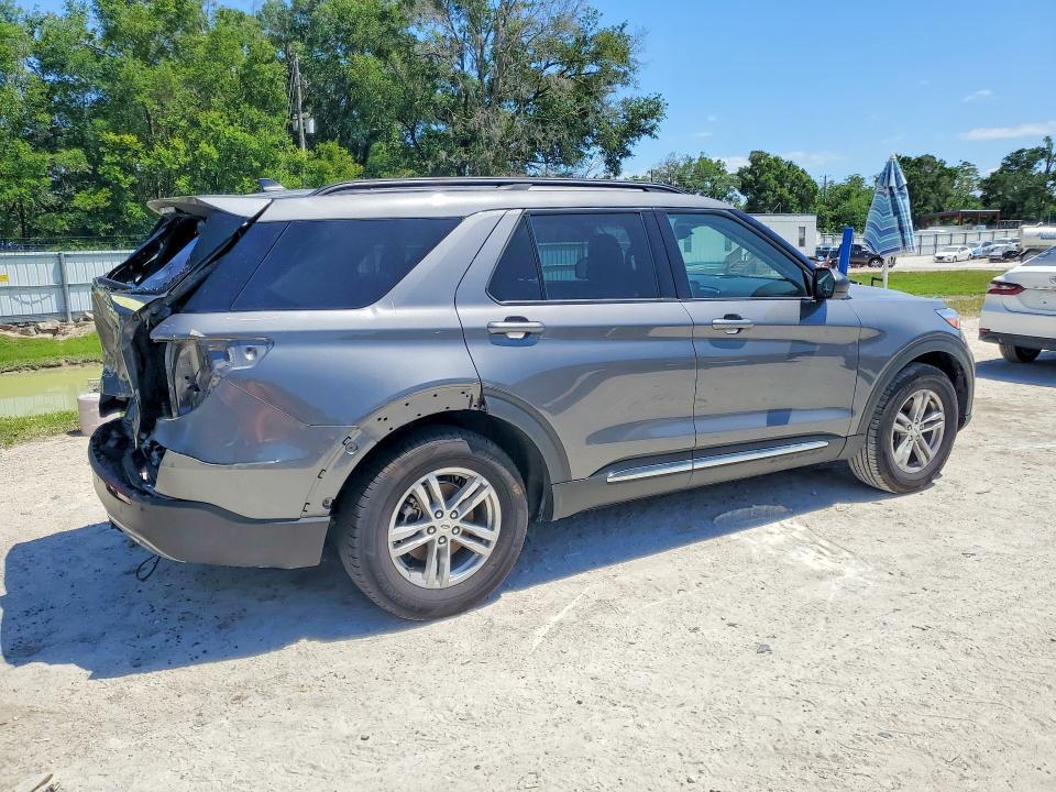 2023 FORD EXPLORER XLT — Фото 3 из 14