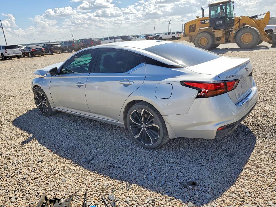 2023 NISSAN ALTIMA SR — Фото 2 из 13