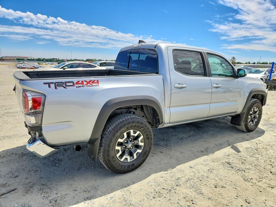 2023 TOYOTA TACOMA TRD OFF-ROAD — Фото 3 из 12