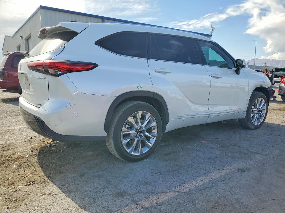 2023 TOYOTA HIGHLANDER HYBRID LIMITED — Фото 3 из 14