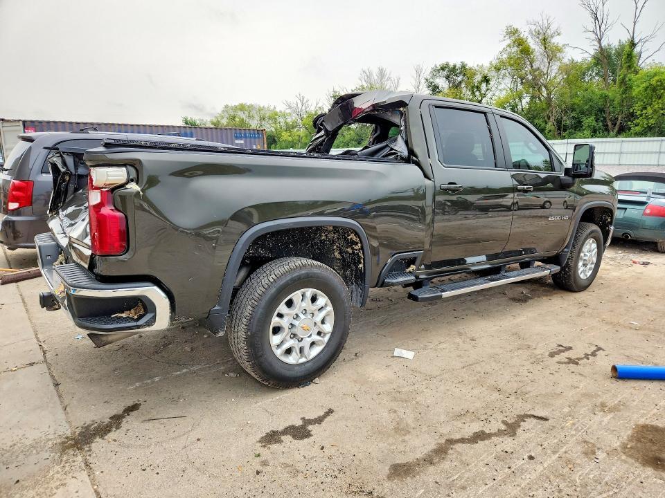 2022 CHEVROLET SILVERADO K2500 HEAVY DUTY LT — Фото 3 из 12