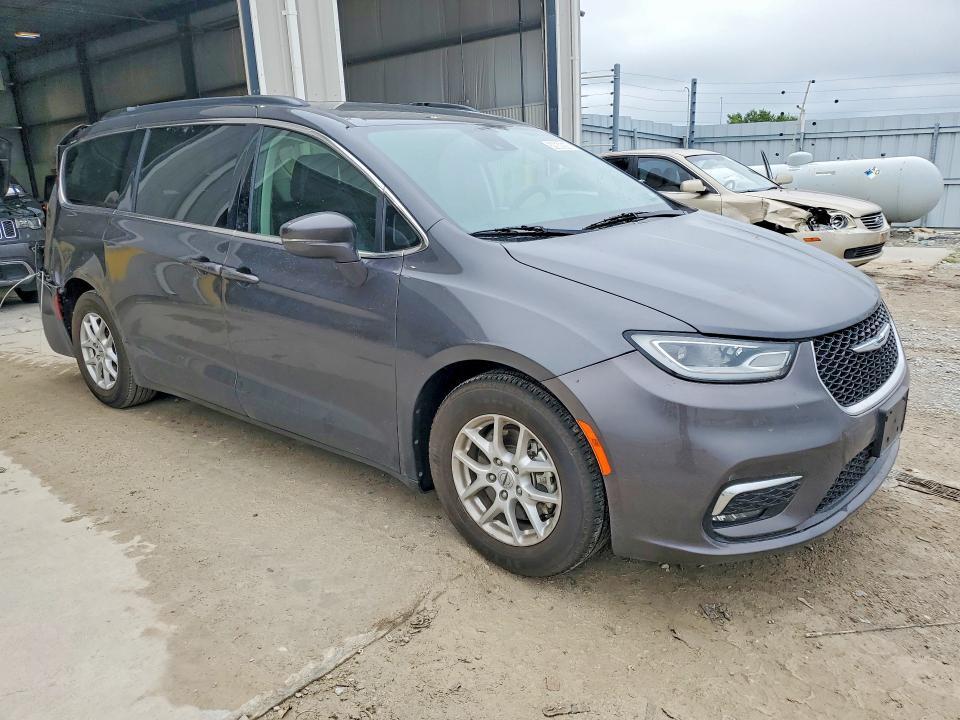 2022 CHRYSLER PACIFICA TOURING L — Фото 4 из 13