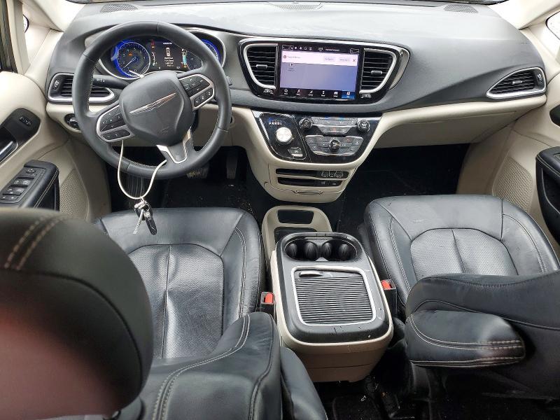 2022 CHRYSLER PACIFICA TOURING L — Фото 8 из 13