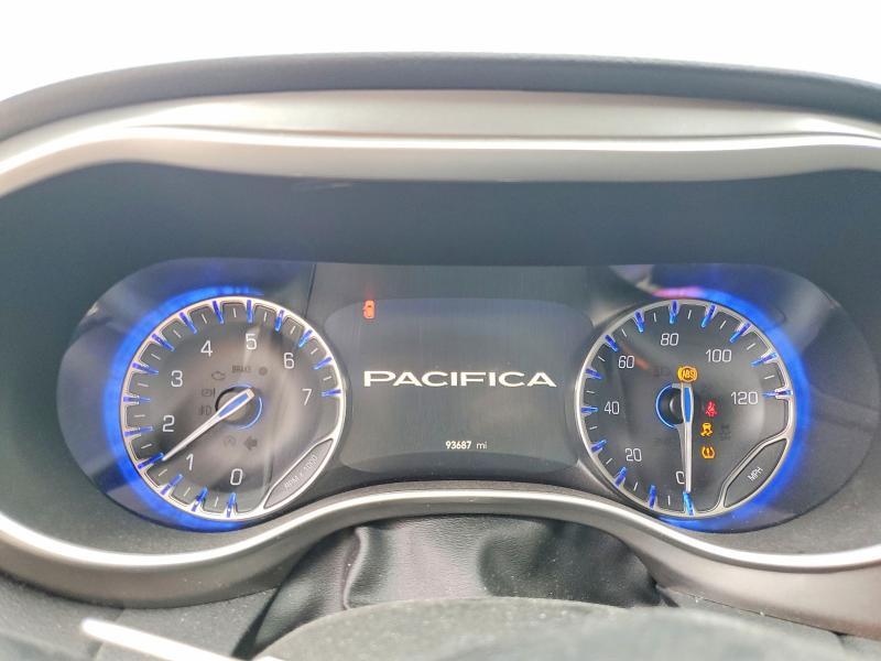 2022 CHRYSLER PACIFICA TOURING L — Фото 9 из 13